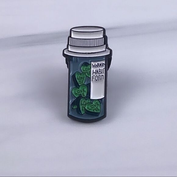 Love Obsessing Pills Enamel Pin/ Brooch - Picture 1 of 4